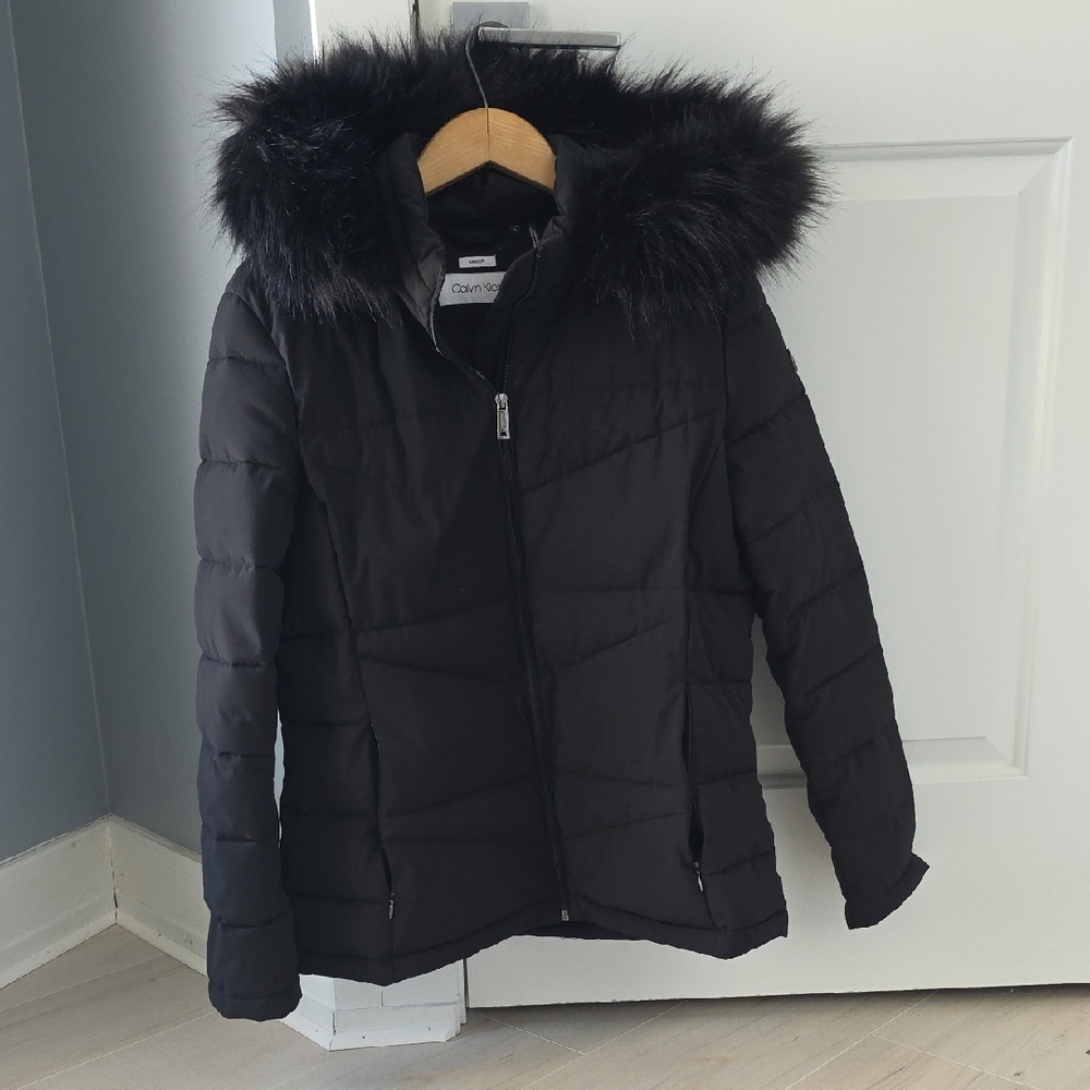 Calvin Klein Women's Black Puffer Jacket with Faux Fur Hood